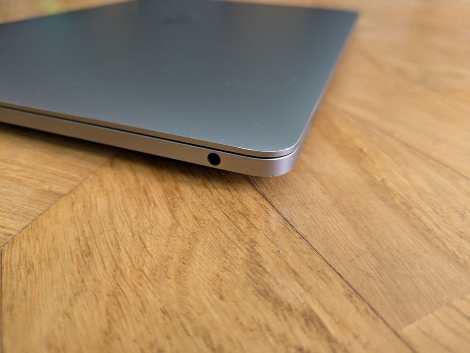MacBook Pro M1, 2022, 13", 8/512 ГБ.