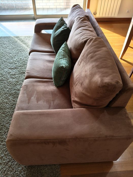 Sofá de 3 lugares recentemente estofado, excelente estado