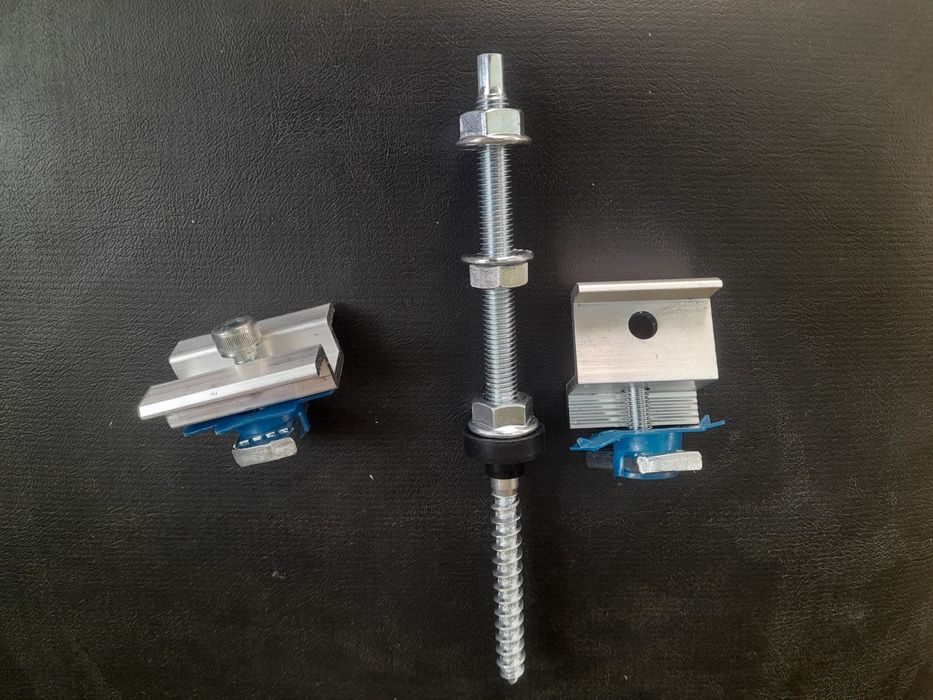 Комплектуючі, кріплення, кабель до сонячних станцій