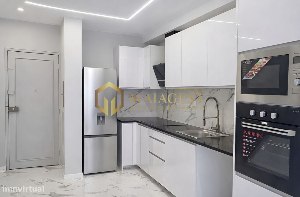 Apartamento T2 Totalmente Remodelado junto ao Estádio do Dragão
