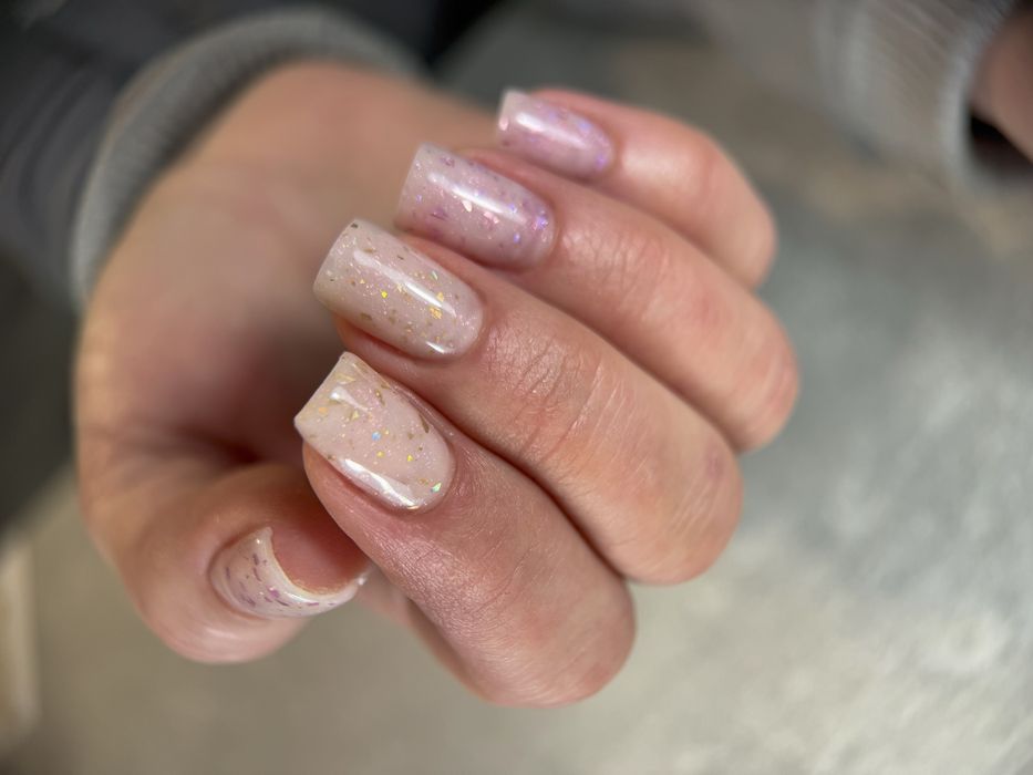 Моделі на манікюр осокорки славутич