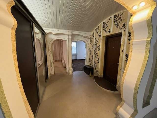 Продається 3-кімнт, м. Червоноград, вул. Радехівська,6 – 49 000 у.е.