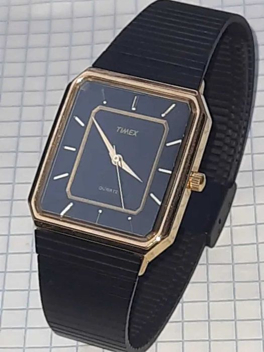 Продам чоловічий годинник Timex Танк як новий