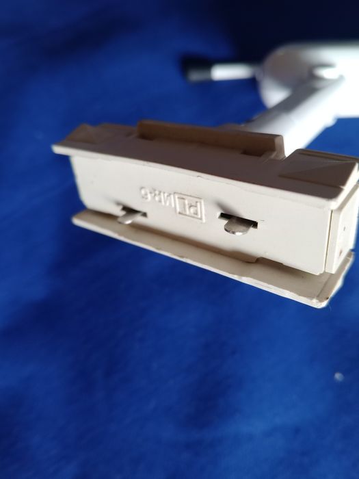 3 spots luzes direcionáveis