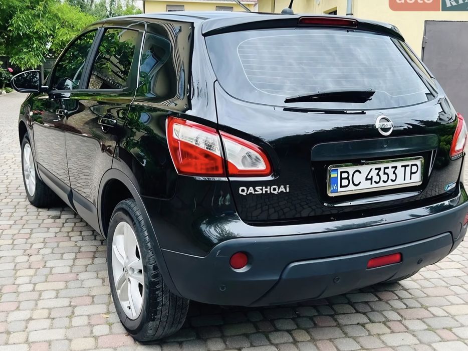 Продам авто NISSAN