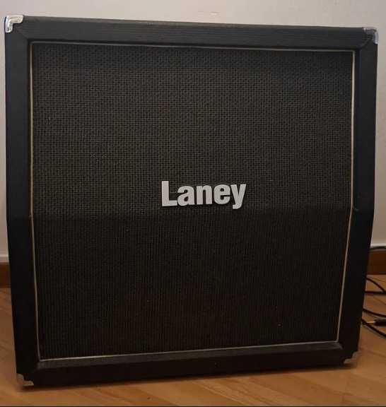 Coluna Guitarra LANEY 4X12" Celestion Rocket 50