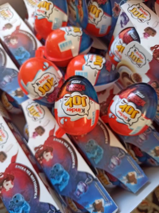 Kinder Joy  Дивні дива Stranger Things