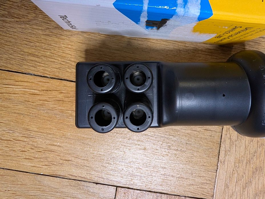 Konwerter satelitarny TechniSat Universal Quattro-Switch LNB