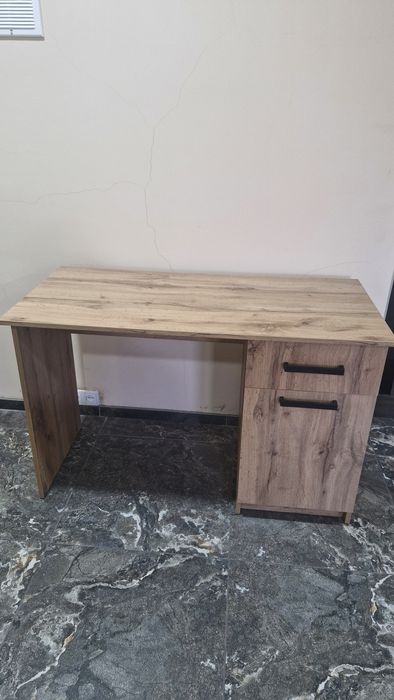 Меблі для офісу та дому