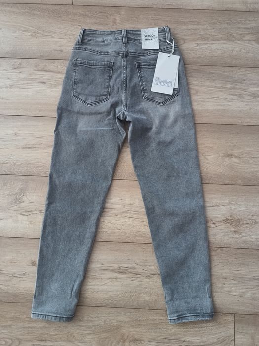 Spodnie Mom fit 25 (S)