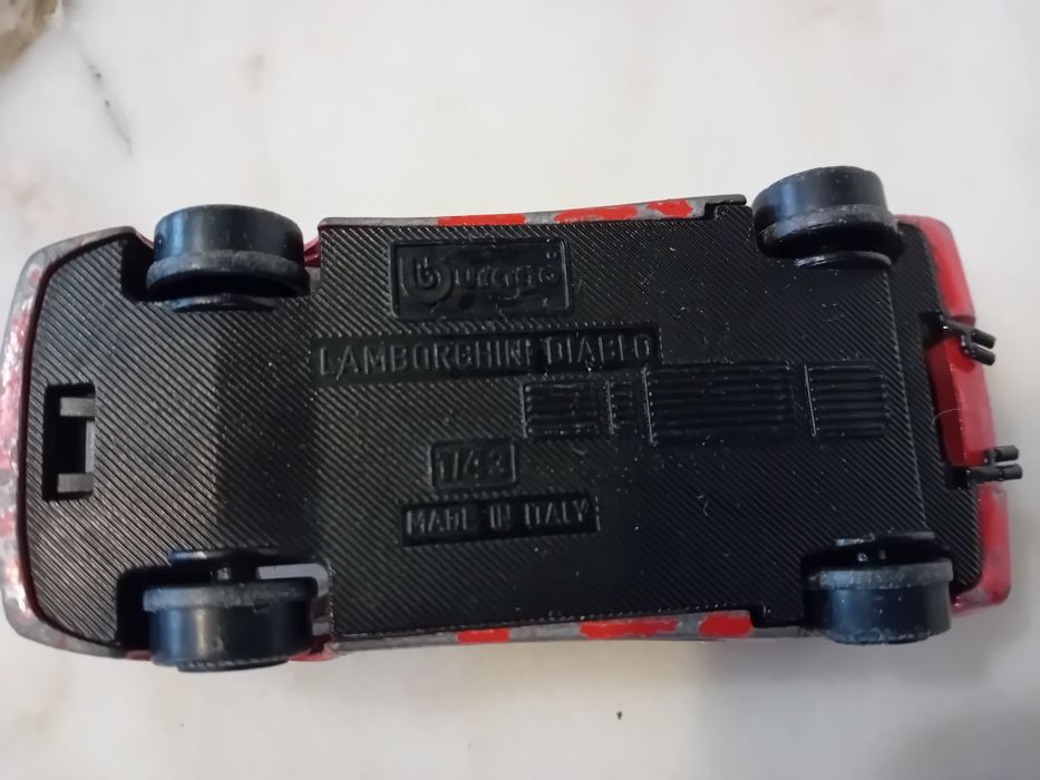 Conjunto de 2 Miniaturas Antigas Escala 1:43 Peças/Colecionador