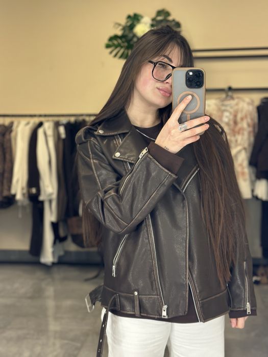 Новенька косуха Pull and Bear