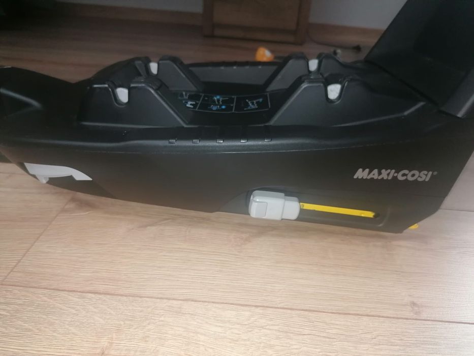 Fotelik maxi cosi do 12 kg  plus baza idealne