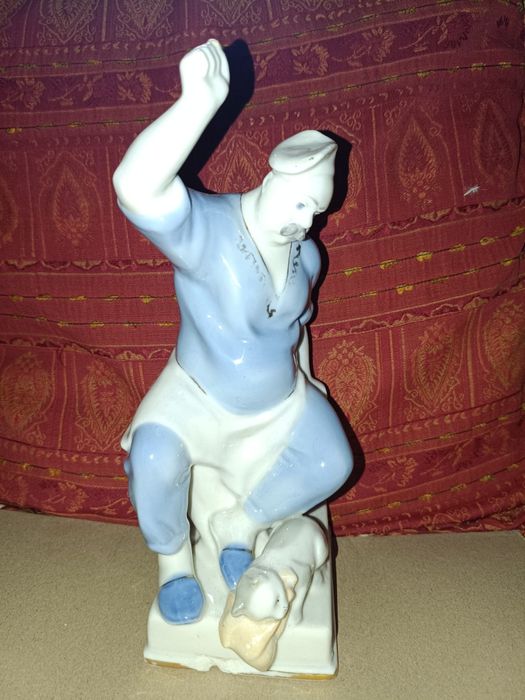 Статуэтка повар та кот