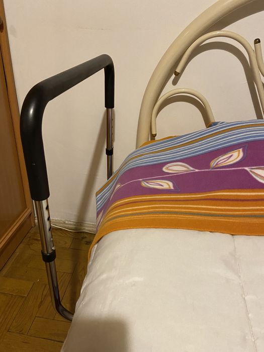 Apoio de mãos para cama
