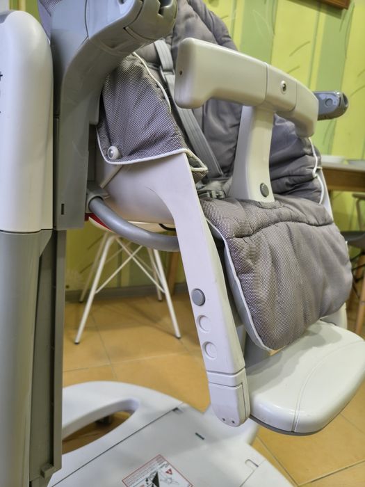 Стільчик для годування. Стілець-гойдалка Peg-Perego Tatamia FOLLOW ME