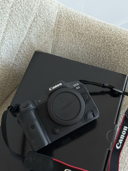 Фотокамера Canon EOS R5