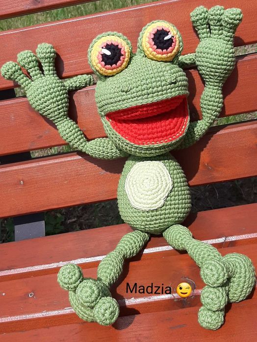 Żaba na szydełku