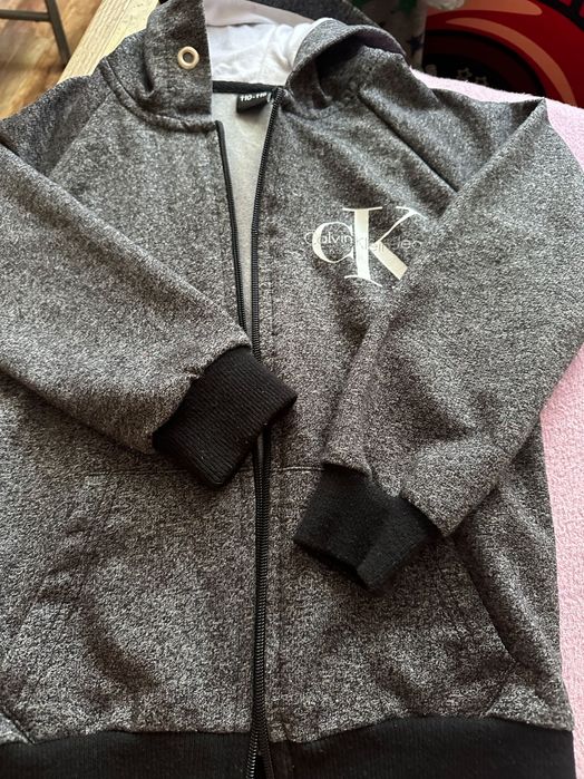 Bluza chłopięca w kolorze ciemnoszarym rozmiar 110-116