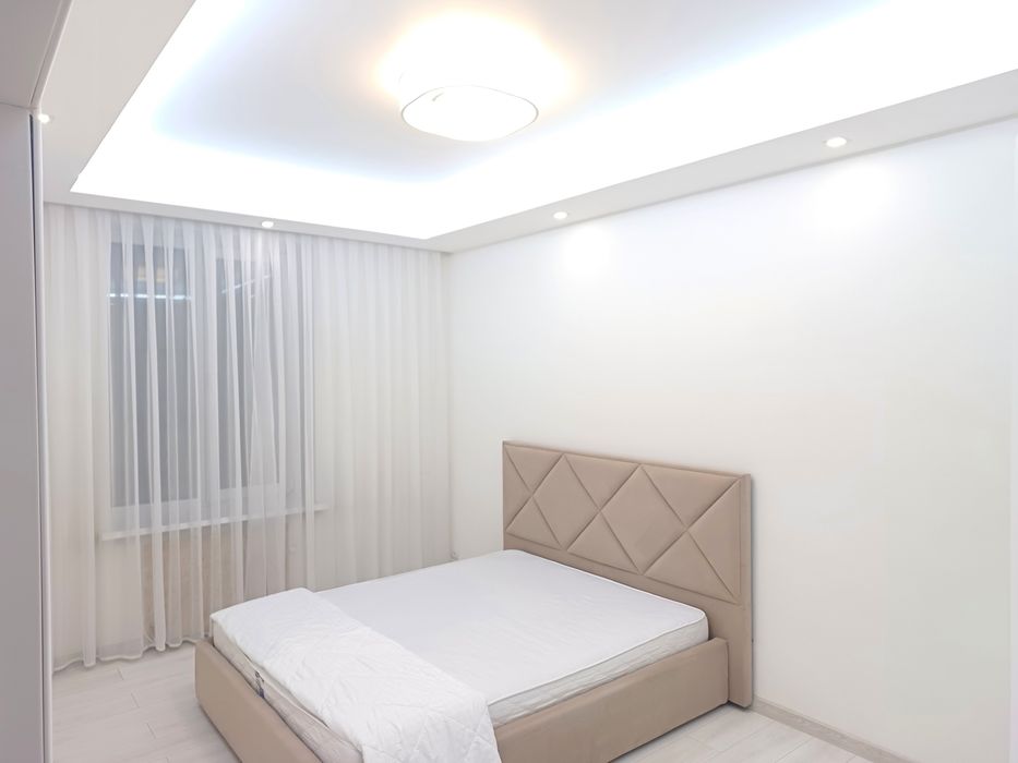 Сдам 2 кв.пр-ктСвободы с шикарным видом на сквер с фонтанами 20000 грн