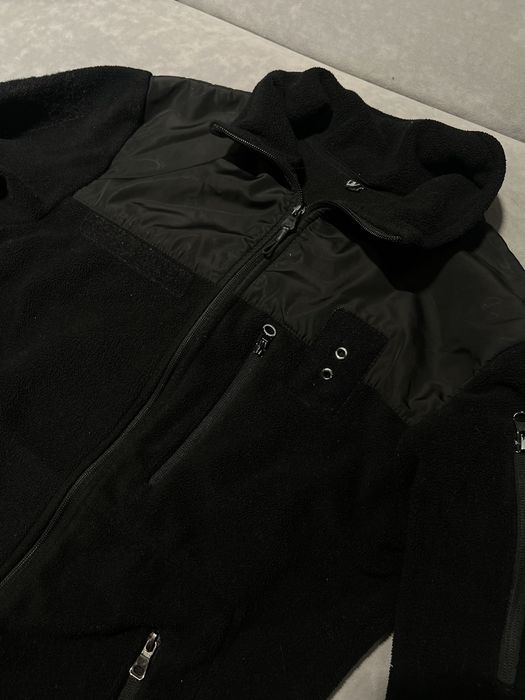 Поліцейська  фліска чорна