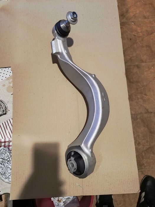 Рычаг нижний Ричаг нижній Grand Cherokee WL 2022+ лівий та правий.