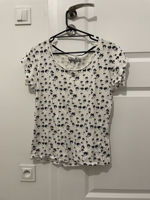 Bluzka t-shirt biała w czarne palmy
