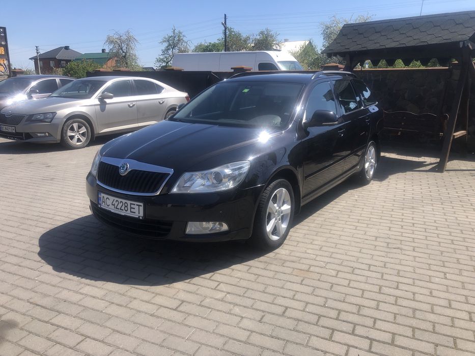 Продам автомобіль Skoda