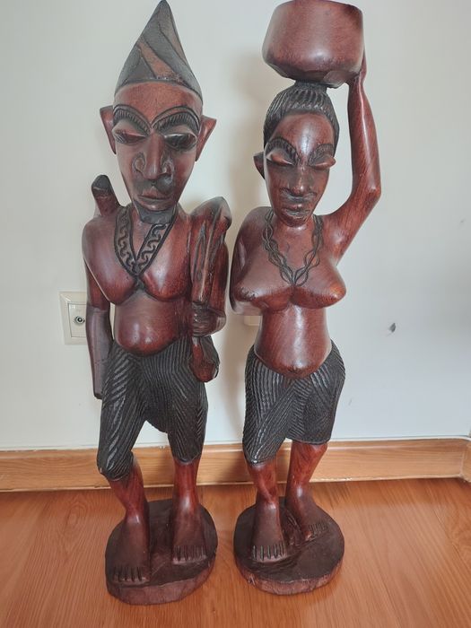 Esculturas pau preto Africanas