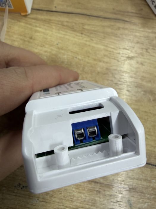 WiFi смарт вимикач Smart Home 10A Tuya Smart Life керування