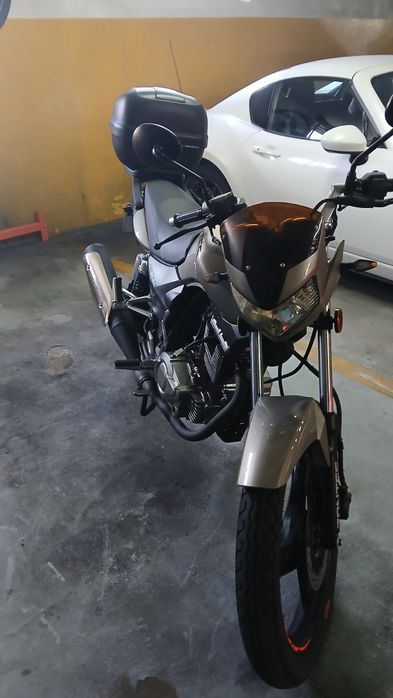 ZONTES 125CC  2011 com 8000km