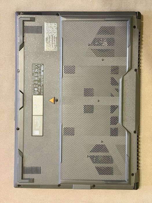 Свежий игровой ноутбук Asus-Gaming-F16 (Core i5-210H/RTX4050-6Gb-140W)
