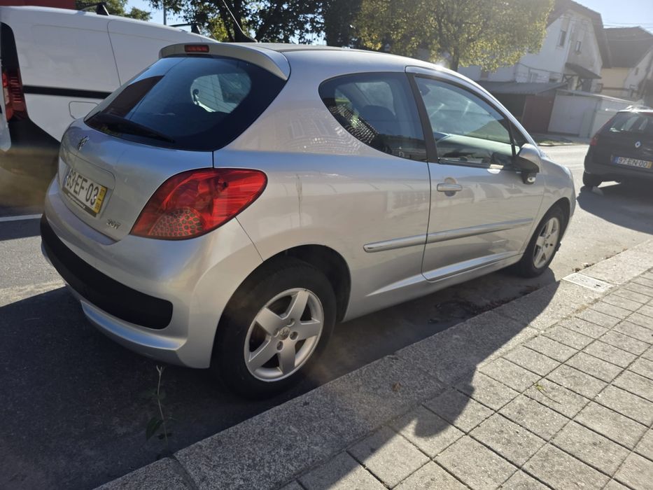 Peugeut 207 1.4 sport