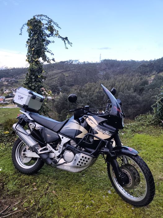 Honda África Twin 750