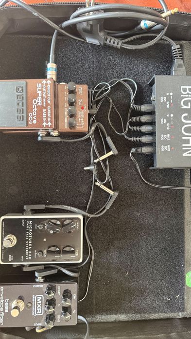 Pedais baixo Darkglass, Mxr,Boss,Cioks