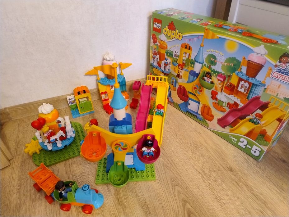 Duplo 10840 Wesołe Miasteczko