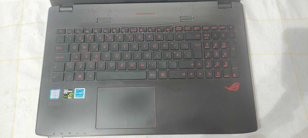 Portátil ASUS ROG GL552VW