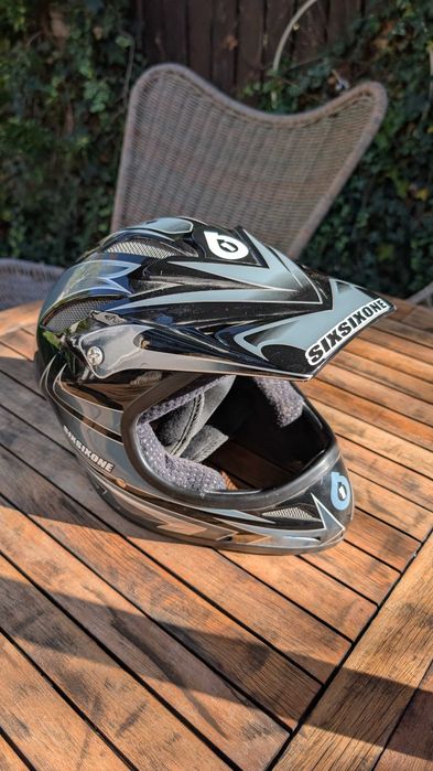 Kask Full Face SIXSIXONE