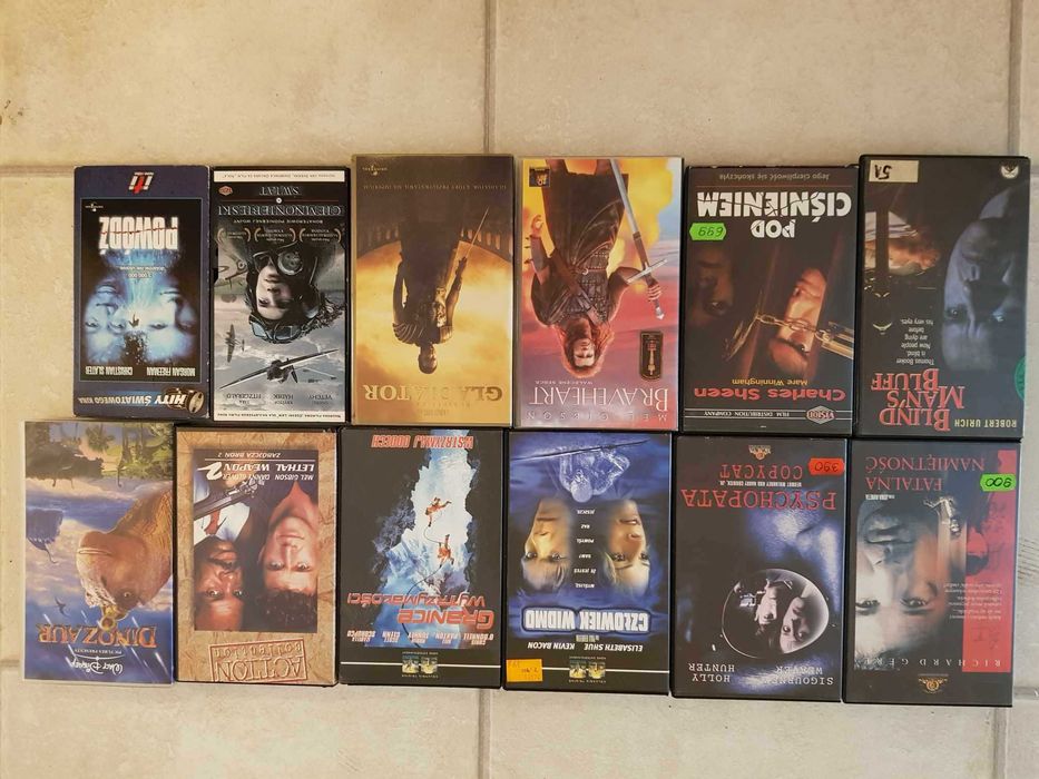 Pakiet 57 kaset VHS