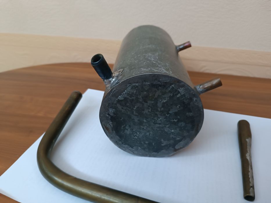 Дистиллятор проточный, бытовой.