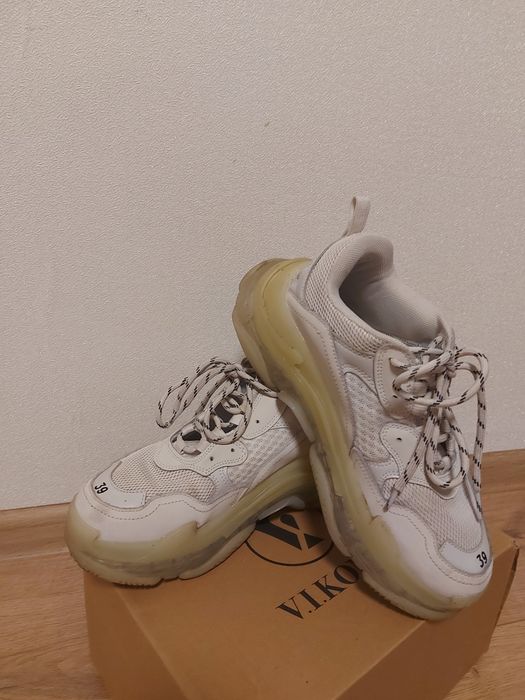 Кросівки,кроссовки