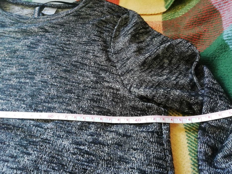Vestido preto e branco da marca H&M - veste S ou 34