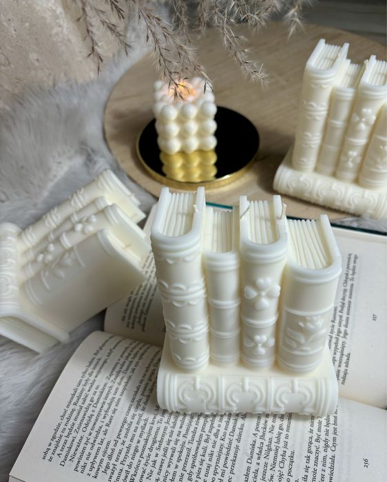 Świeca sojowa KSIAŻKARA XXL 550g zapachowa idealna na prezent