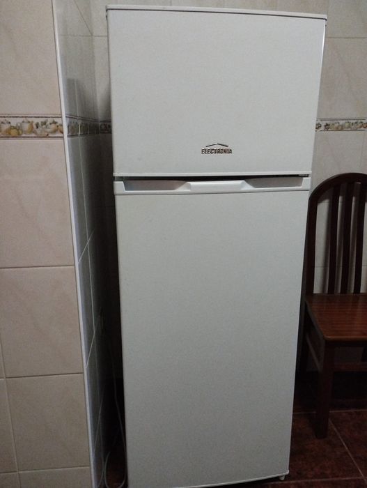 Frigorífico usado em bom estado