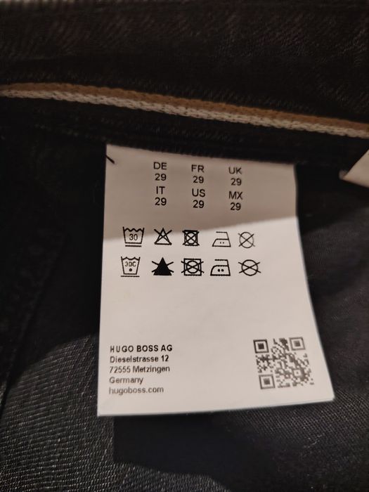 Spodnie jeansowe HUGO BOSS