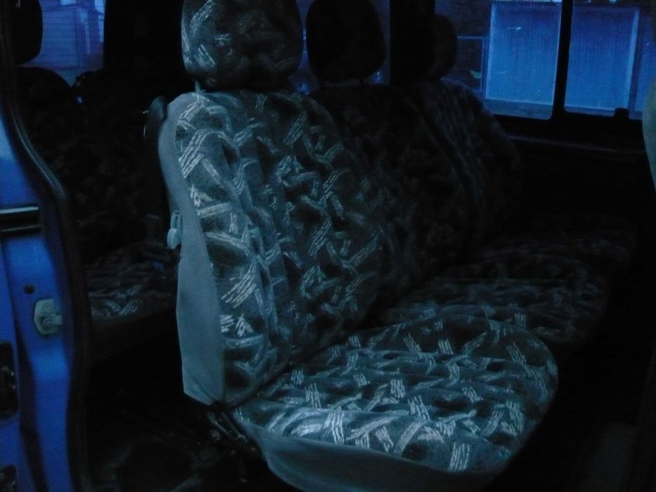 Renault Trafic 2,0 dci 9 osobowy