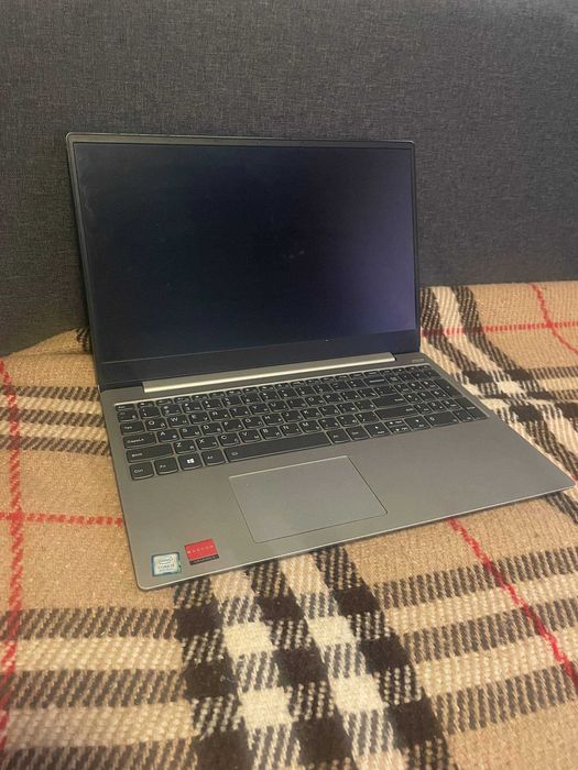Ноутбук Lenovo IdeaPad 330S-15IKB (81F500RDRA) Platinum Grey
