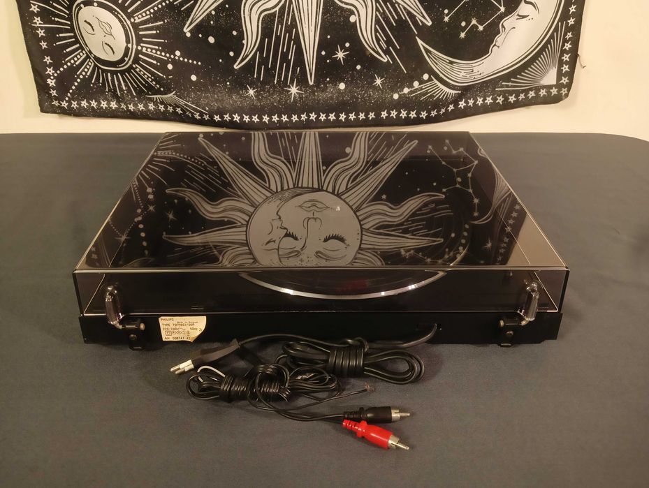 Gramofon PHILIPS FP563
