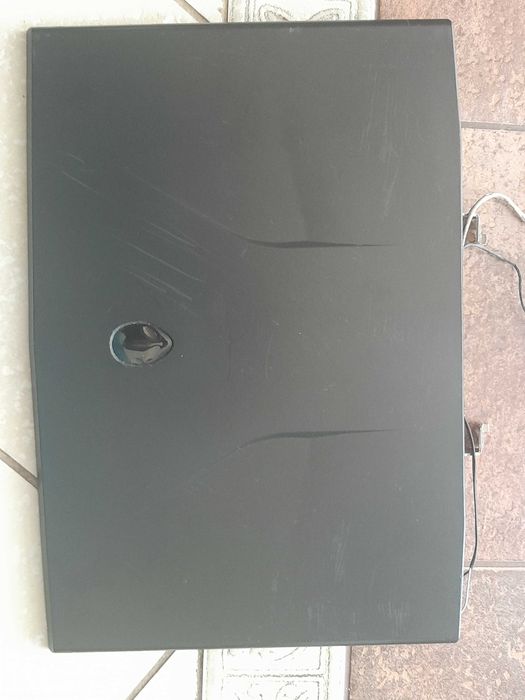 Matryca  Alienware M17X