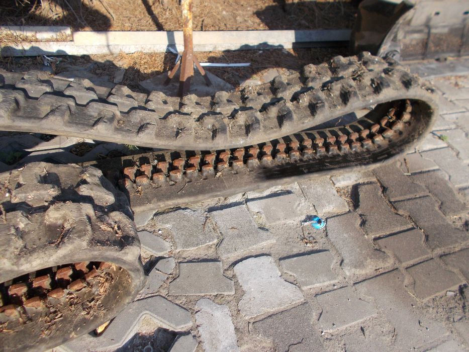gąsienica mini koparka jcb 19-1   230x48x70
